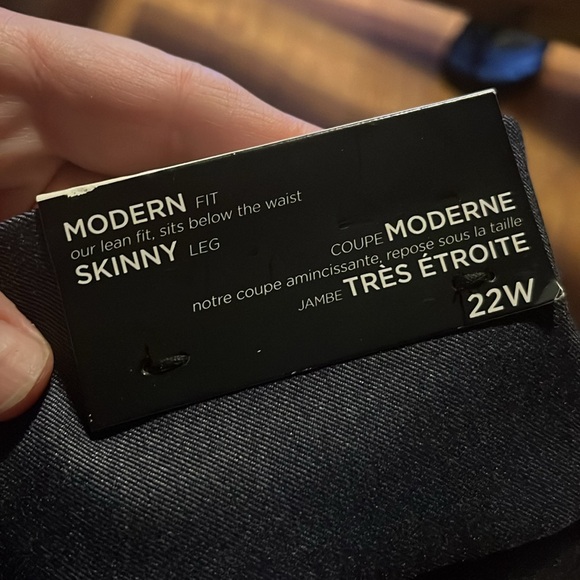 NWT Le Chateau Modern Skinny size 22 - Picture 5 of 10